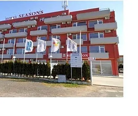 Seasons 2 Hotel *